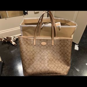 Coach tote bag. Like new